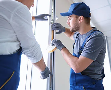 glass repair experts in Deltona, FL